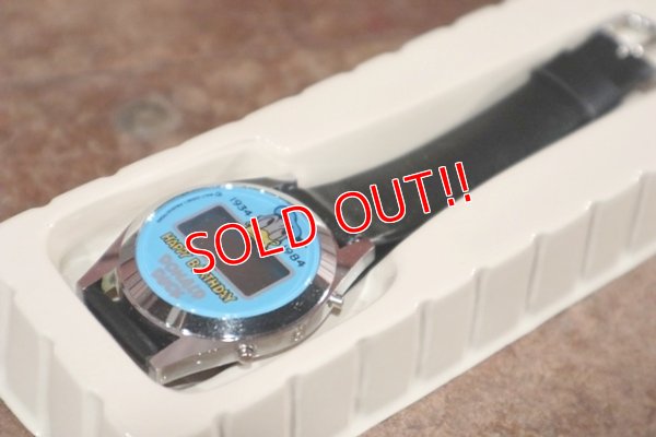 画像3: ct-200901-61 Donald Duck / 1984 Digital Quartz Watch