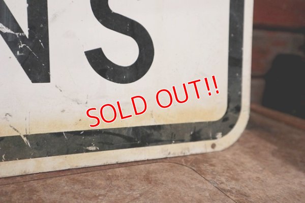 画像5: dp-201001-16 Road Sign "MAXIMUM GROSS WEIGHT 4 TONS "