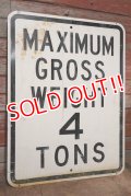 dp-201001-16 Road Sign "MAXIMUM GROSS WEIGHT 4 TONS "