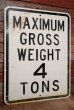 画像1: dp-201001-16 Road Sign "MAXIMUM GROSS WEIGHT 4 TONS " (1)