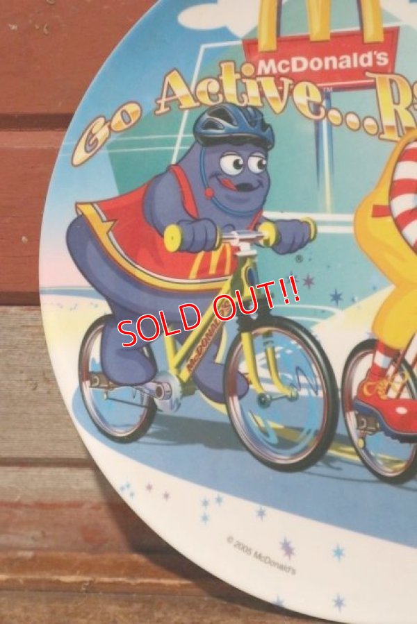 画像3: ct-201001-09 McDonald's / 2005 Collectors Plate "Cycling"