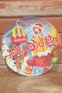 ct-201001-09 McDonald's / 2005 Collectors Plate "Happy Holidays"