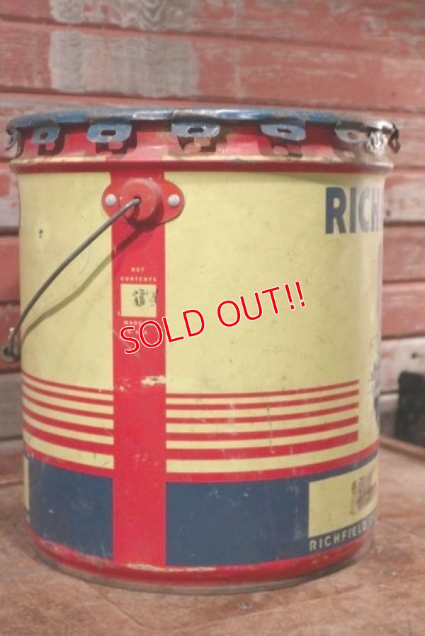 画像3: dp-201101-45 RICHFIELD / 1957 5 U.S.GALLONS Oil Can
