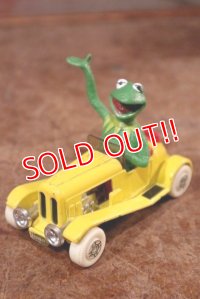 ct-201114-68 Kermit the Frog / Corgi 1979 Die Cast Car