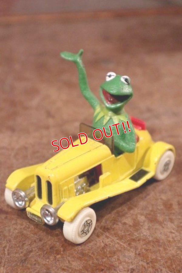 画像1: ct-201114-68 Kermit the Frog / Corgi 1979 Die Cast Car
