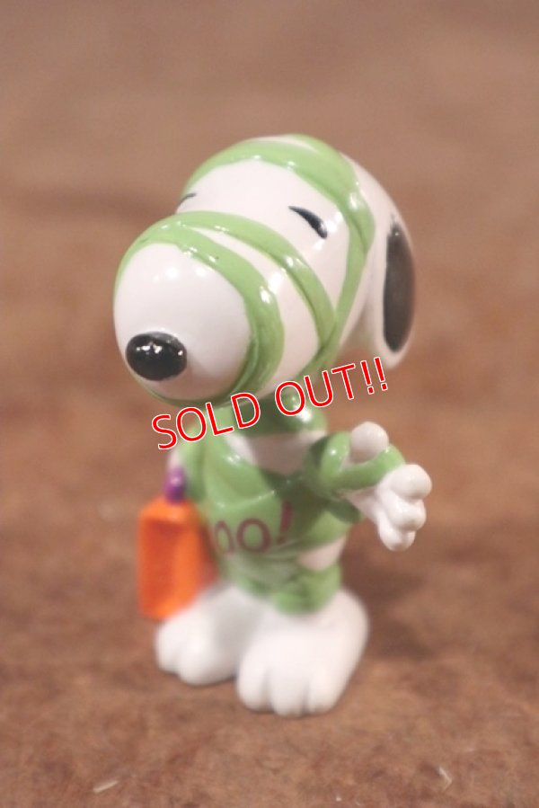 画像2: ct-201114-86 Snoopy / Whitman's 1998 PVC Figure "Mummy"