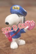 ct-201114-86 Snoopy / Whitman's 1998 PVC Figure "Postman"