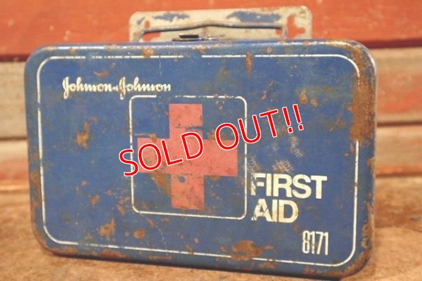 画像1: dp-201201-03 Johnson & Johnson / 1970's First Aid Kit Box