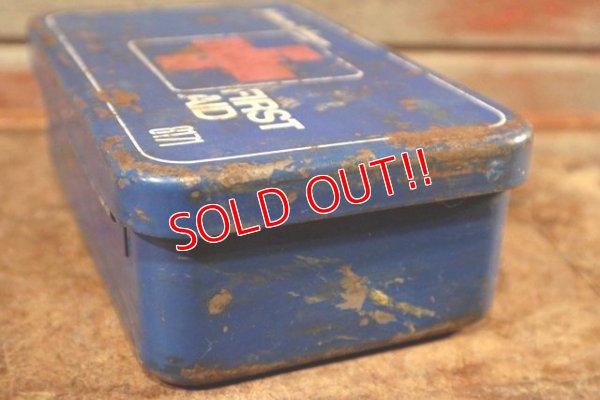 画像4: dp-201201-03 Johnson & Johnson / 1970's First Aid Kit Box