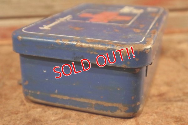 画像5: dp-201201-03 Johnson & Johnson / 1970's First Aid Kit Box