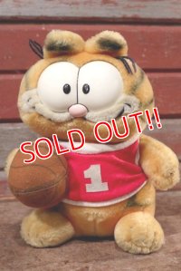 ct-201114-88 Garfield / DAKIN 1980's Plush Doll "Basketball"