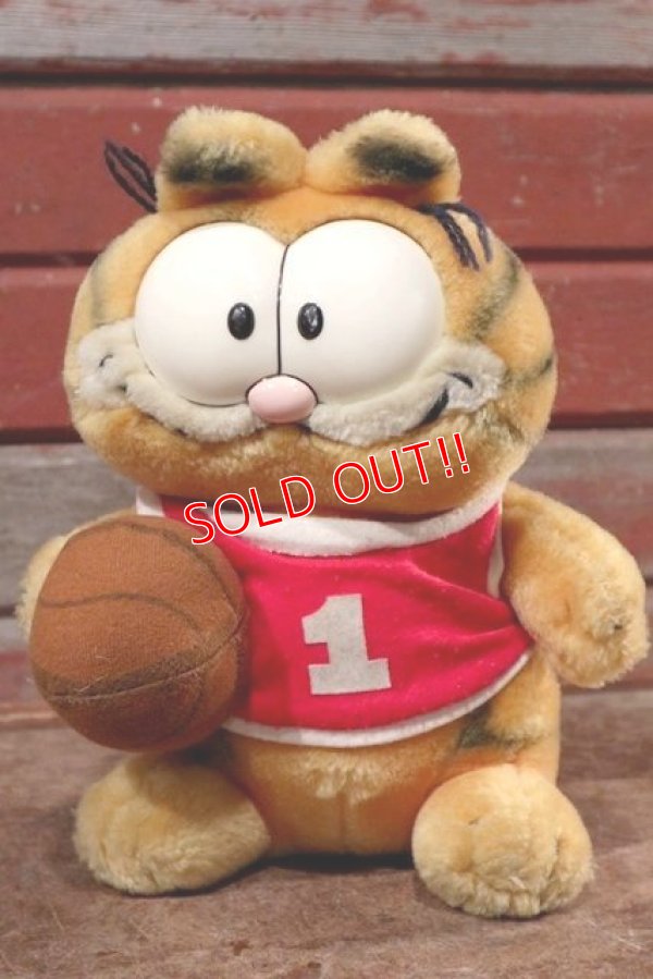 画像1: ct-201114-88 Garfield / DAKIN 1980's Plush Doll "Basketball"