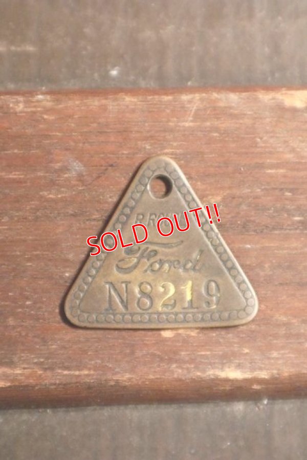 画像1: dp-201114-38 Ford / 1930'-1940's Tool Check Brass Tag "N8219"