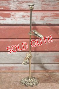 dp-201201-23 Vintage Brass Hand Clip Stand
