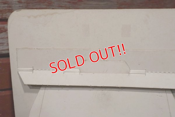 画像9: dp-201201-67 McDonald's / 1976 Coloring Fun Calendar Cardboard Sign