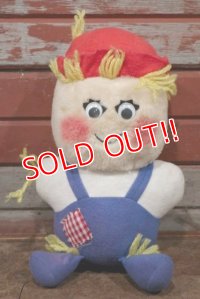 ct-201201-61 Del Monte Country Yumkin / 1982 "Shoo-Shoo Scarecrow" Plush Doll