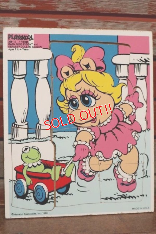 画像1: ct-210101-08 Baby Miss Piggy & Kermie Doll / Playskool 1980's Wood Frame Tray Puzzle