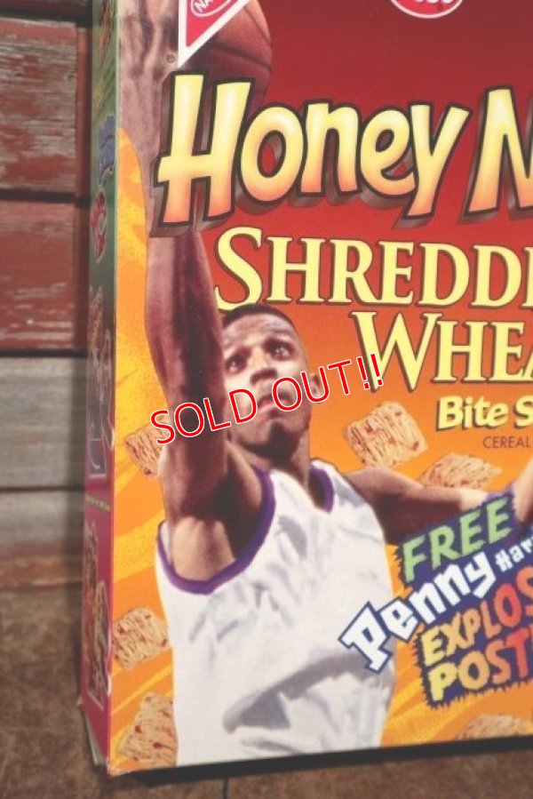 画像2: ad-130507-01 Nabisco Post / 1995 Honey Nut "Penny Hardaway" Cereal Box