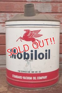 dp-201201-50 Mobiloil / 1950's 5 U.S.GALLONS Oil Can