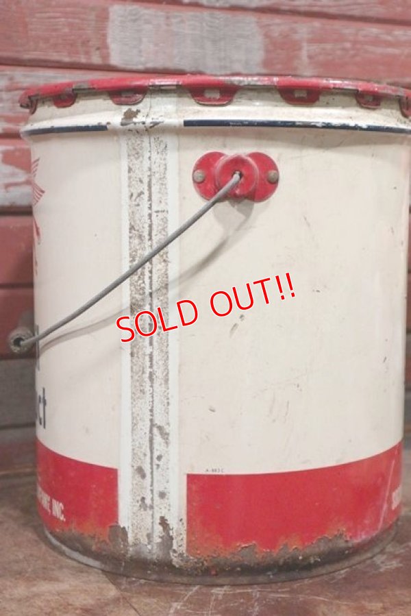画像5: dp-201201-54 Mobil / 1950's 5 U.S.GALLONS Oil Can