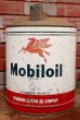 画像1: dp-201201-49 Mobiloil / 1950's 5 U.S.GALLONS Oil Can (1)