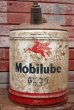 画像1: dp-201201-51 Mobilube / 1950's 5 U.S.GALLONS Oil Can (1)