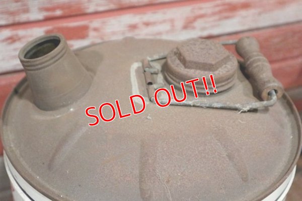 画像6: dp-201201-50 Mobiloil / 1950's 5 U.S.GALLONS Oil Can