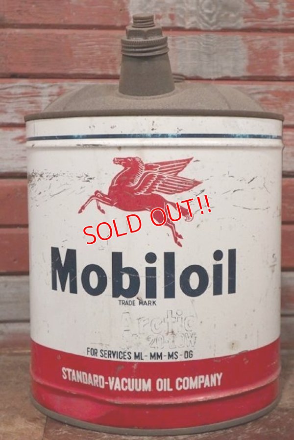 画像1: dp-201201-52 Mobiloil / 1950's 5 U.S.GALLONS Oil Can