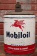 画像1: dp-201201-52 Mobiloil / 1950's 5 U.S.GALLONS Oil Can (1)