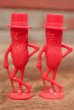画像1: ct-210201-57 PLANTERS / MR.PEANUT 1950's Salt & Pepper Shaker (Red) (1)