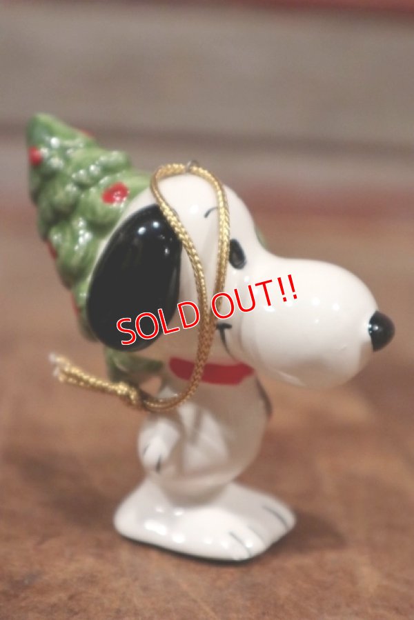 画像2: ct-210301-15 Snoopy / Determined 1975 Ornament "Christmas Tree" 