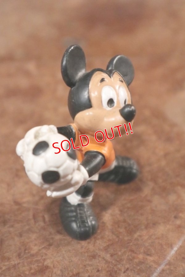 画像3: ct-141209-78 Mickey Mouse / Bully PVC Figure "Goal Keeper"