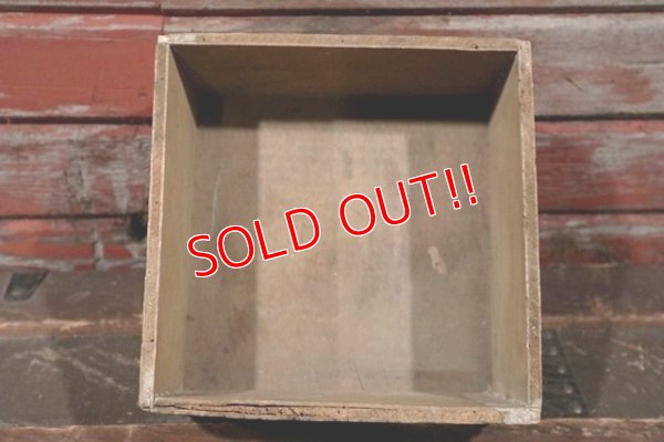 画像7: dp-210401-08 Vintage Cigar Wood Box