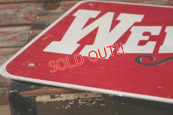 画像4: dp-210401-60 WENDY'S Road Sign