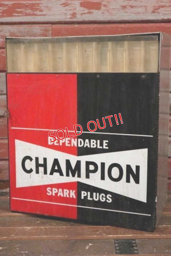 画像1: dp-210401-59 CHAMPION / 1960's SPARK PLUGS Cabinet