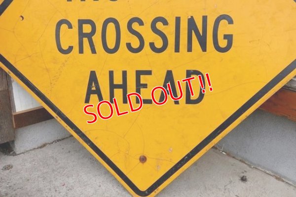 画像3: dp-210401-69 Road Sign "HIGWAY CROSSING AHEAD"