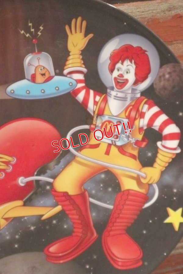 画像2: ct-210401-30 McDonald's / 2001 Collectors Plate "Space"