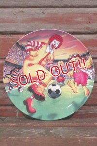ct-210401-30 McDonald's / 2002 Collectors Plate "Soccer"