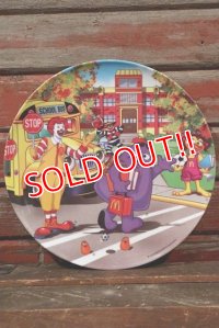 ct-210401-30 McDonald's / 2004 Collectors Plate "School Bus"