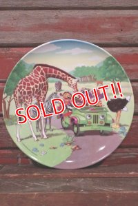ct-210401-30 McDonald's / 2004 Collectors Plate "Safari"