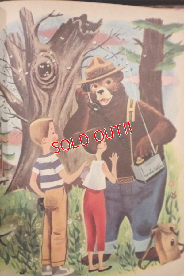 画像6: ct-210401-48 Smokey Bear / 1950's LITTLE GOLDN BOOK