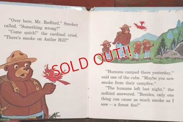 画像4: ct-210401-46 Smokey Bear / WHITMAN 1971 Saves the Forest Picture Book