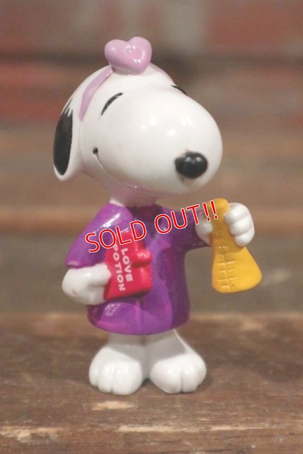 画像1: ct-210401-54 Snoopy / Whitman's 2000 PVC "LOVE POTION"