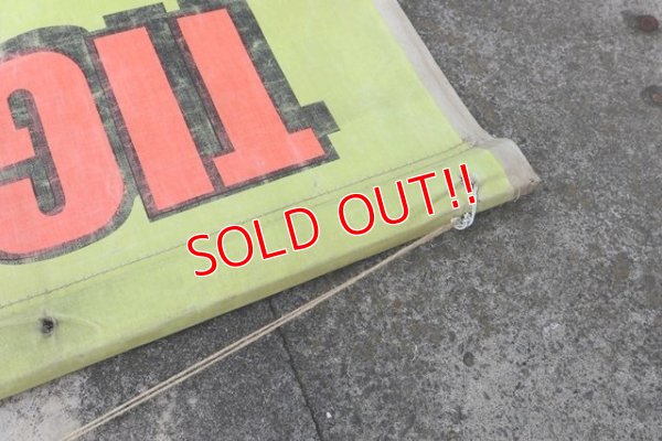 画像8: dp-210501-13 Fire-King Esso Tiger Mug / 1950's Huge Banner