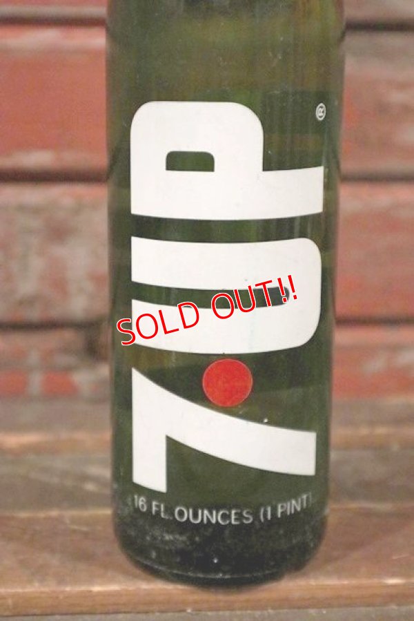 画像3: dp-210301-77 7up / 1970's 16 FL.OZ Bottle (Unopened)
