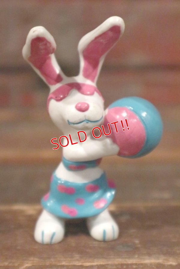 画像1: ct-200701-60 Beach Bunnies / Hardee's 1989 PVC Figure