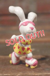 ct-200701-60 Beach Bunnies / Hardee's 1989 PVC Figure