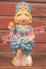 ct-210501-86 Miss Piggy / 1990's Bubble Bath Bottle
