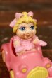 画像2: ct-200701-60 Miss Piggy / McDonald's 1987 Meal Toy Muppet Babies (2)