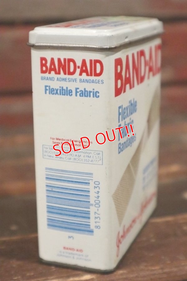 画像3: dp-210501-32 Johnson & Johnson BAND-AID / Vintage Tin Can